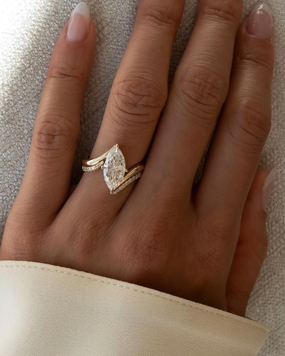 Lucie — Bague de fiançailles